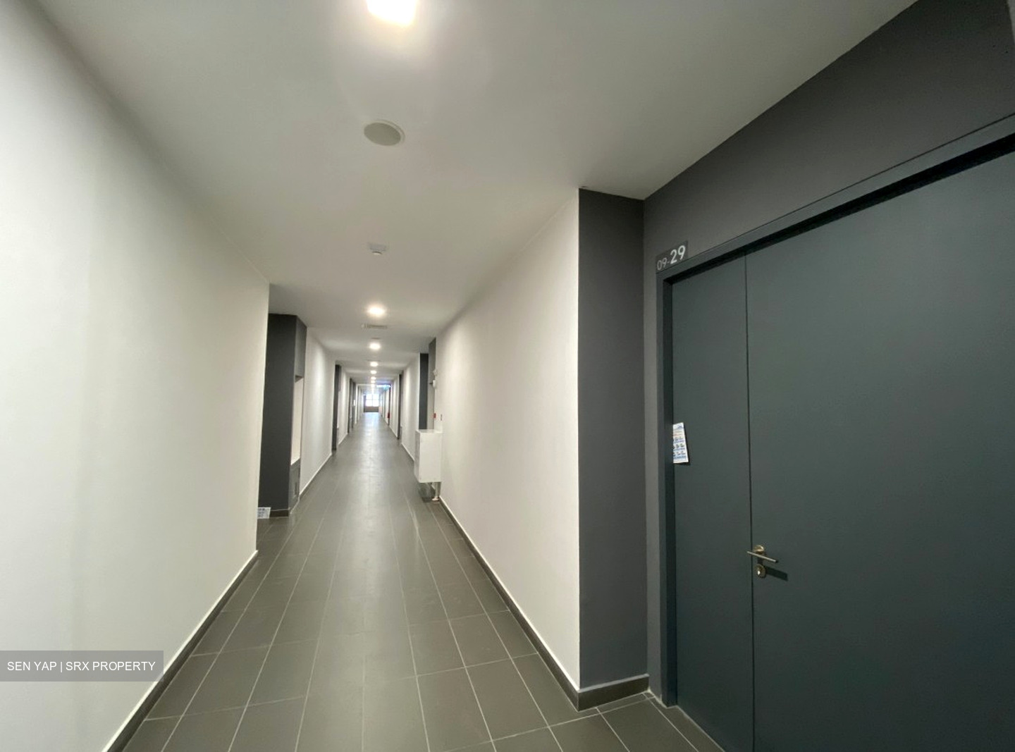 Gambas Crescent (D27), Factory #537602431